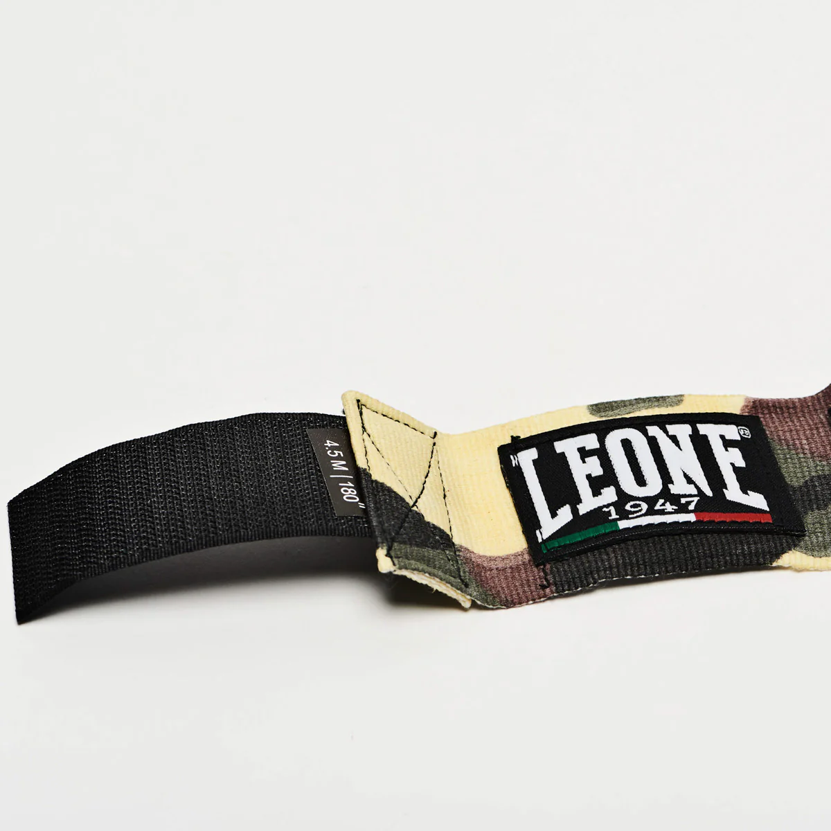 Bandaże bokserskie Leone AB705 4,5 metra  - Image 29