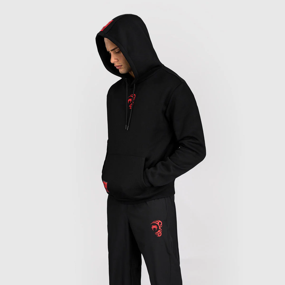 Bluza Venum x Mike Tyson Tiger z kapturem Czarna  - Image 2