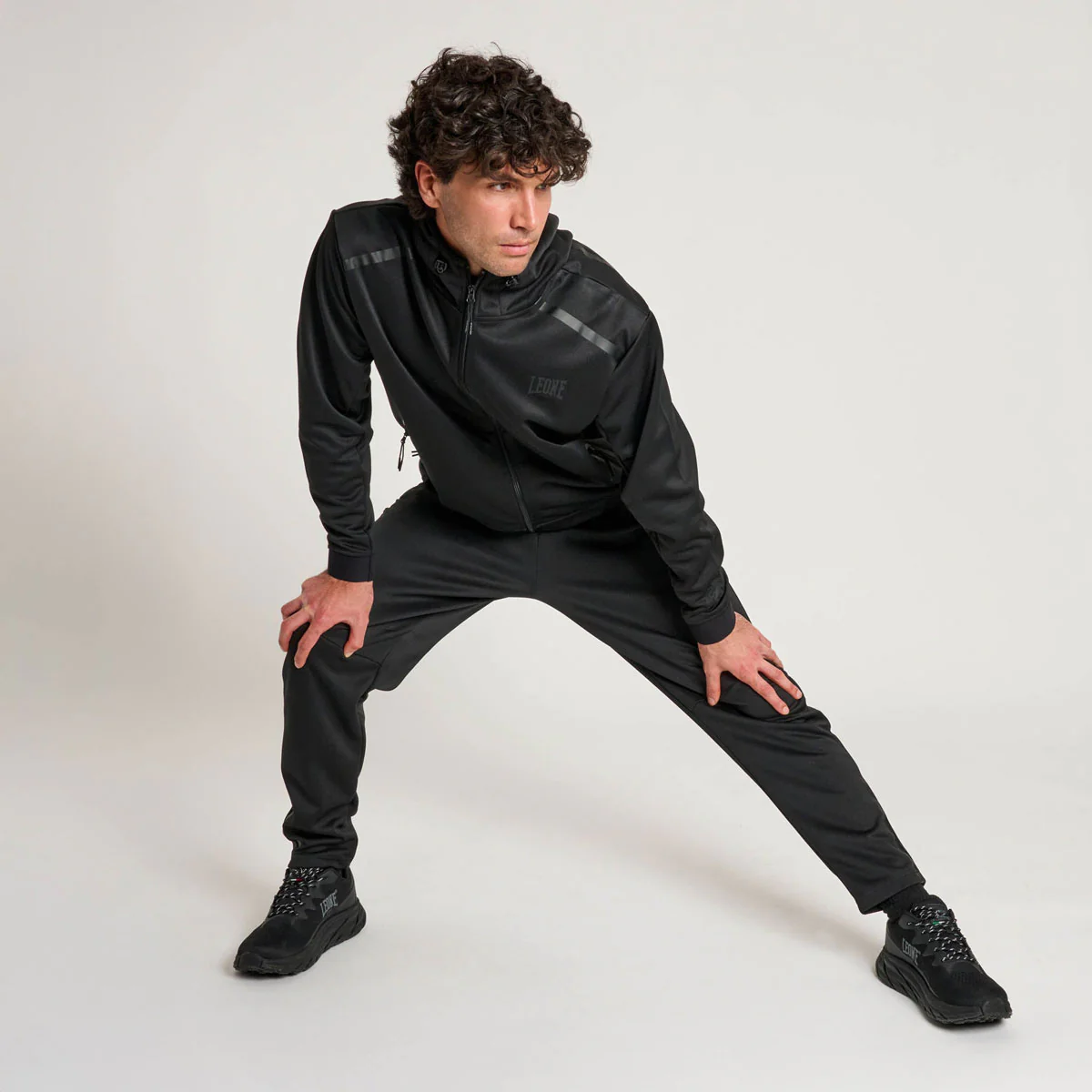 Bluza z kapturem Leone Balck Lion ABX313 Czarna  - Image 3