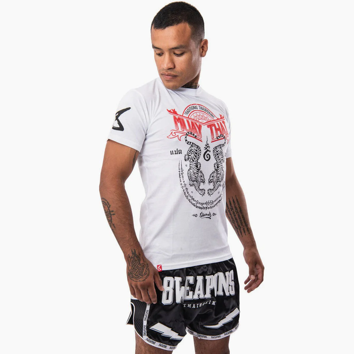 T-shirt 8 Weapons Sak Yant Tigers  - Image 3