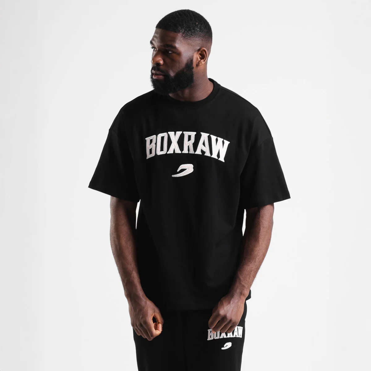 T-shirt Boxraw East Street Oversize Czarny  - Image 4
