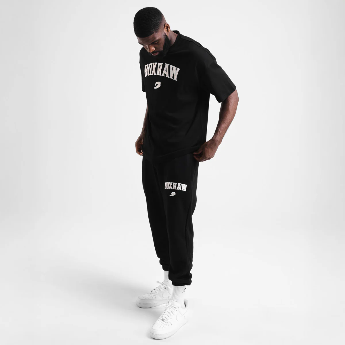 T-shirt Boxraw East Street Oversize Czarny  - Image 6