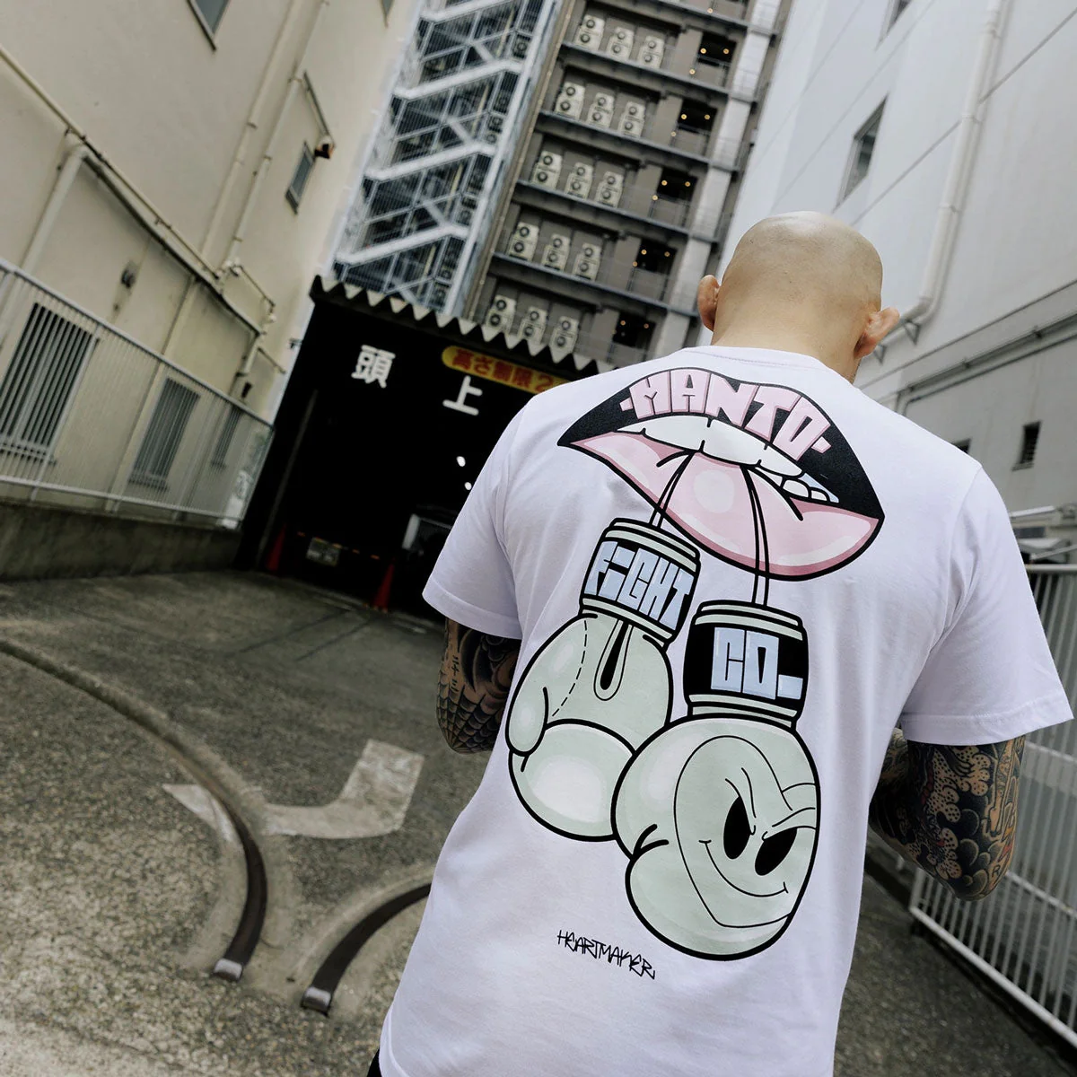 T-shirt Manto x KTOF Gloves Biały  - Image 5