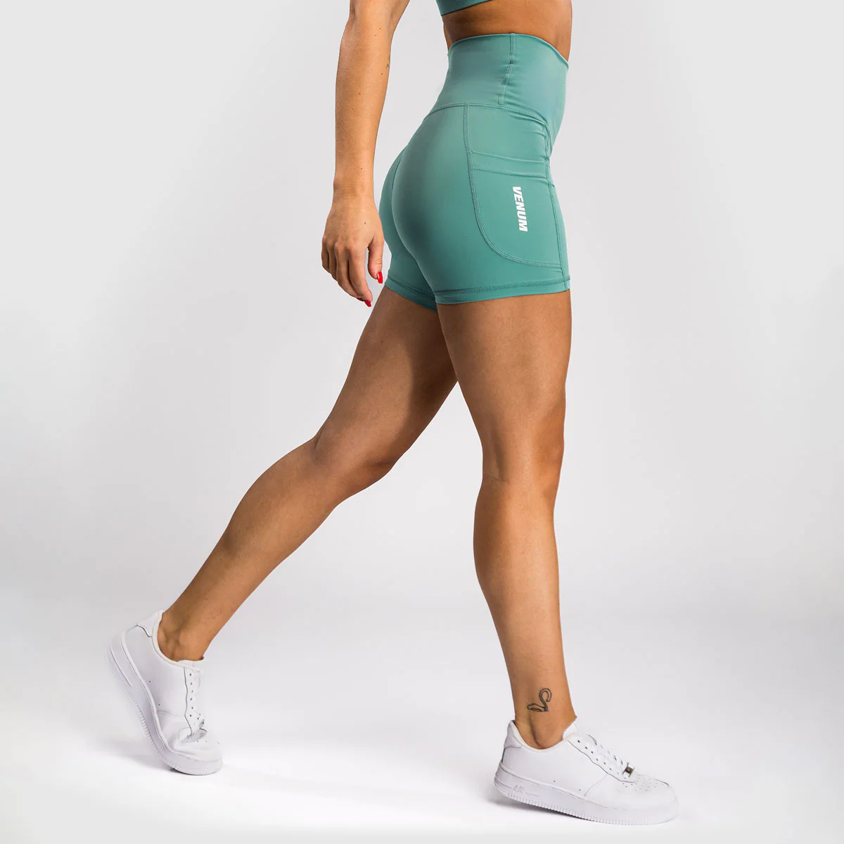 Krótkie legginsy Kobieta Venum Essential Zielona woda  - Image 3