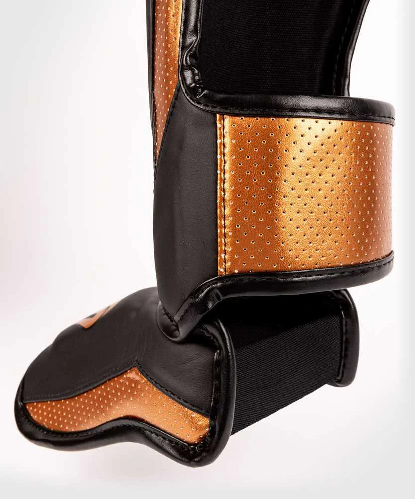 Ochraniacze piszczele Venum Elite EVO  - Image 5