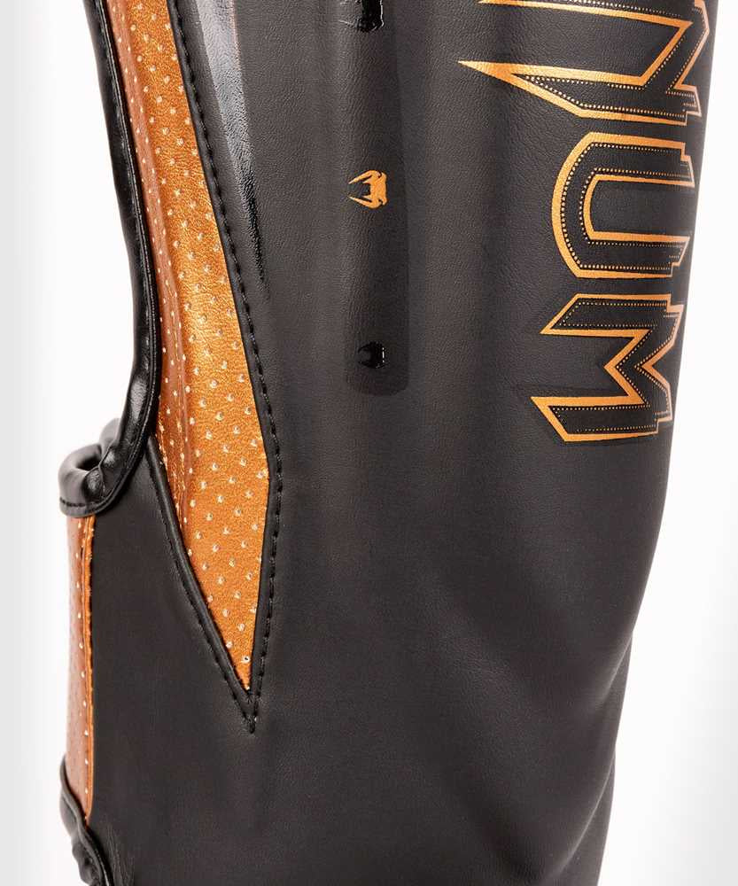 Ochraniacze piszczele Venum Elite EVO  - Image 6