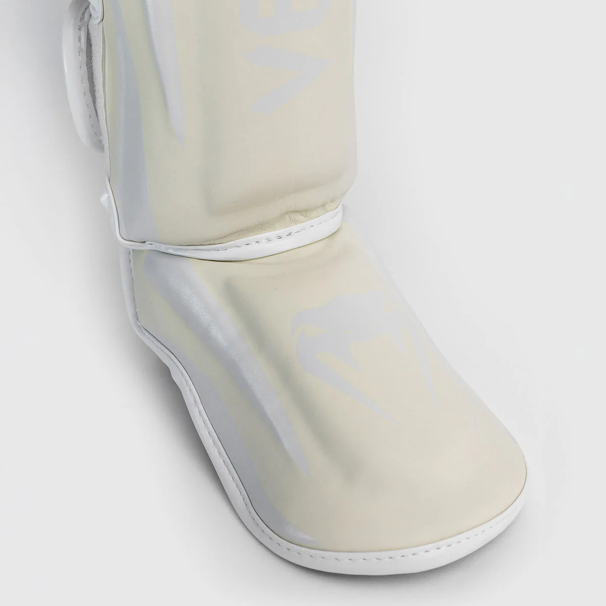 Ochraniacze Piszczeli Venum Elite 1394  - Image 15