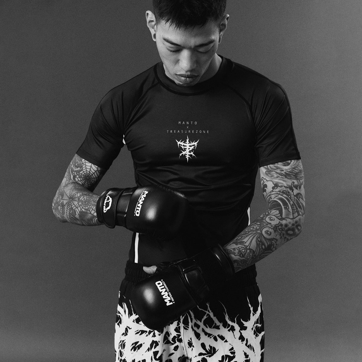 Rashguard Manto Treasure Zone czarny z krótkim rękawem  - Image 3