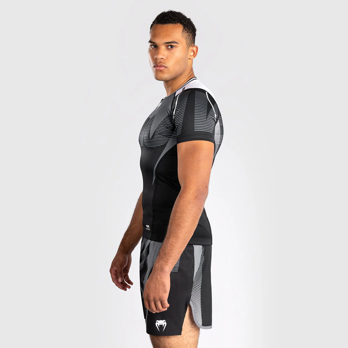 Rashguard Venum Adrenaline krótki rękaw czarno-szary  - Image 4