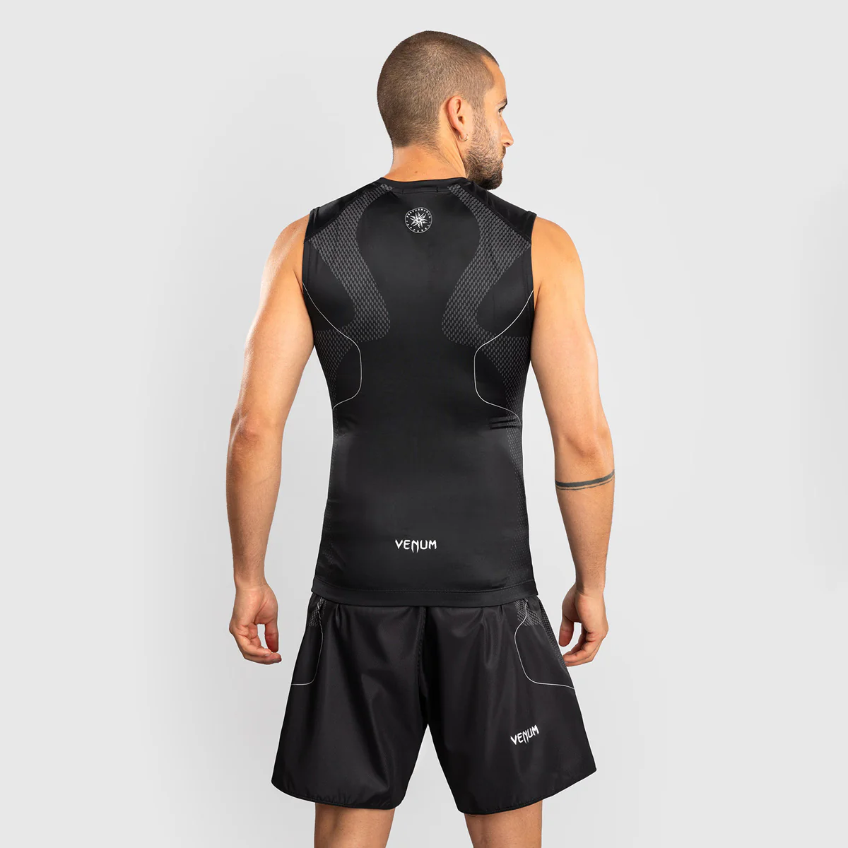 Rashguard Venum Nexus bez rękawów  - Image 4