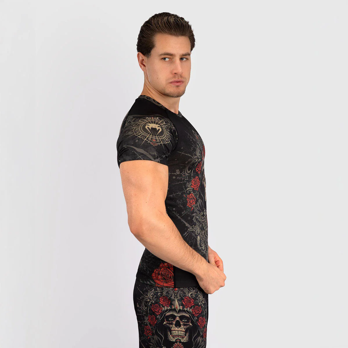 Rashguard Venum Santa Muerte 5.0 krótki rękaw Czarny-Złoty  - Image 2