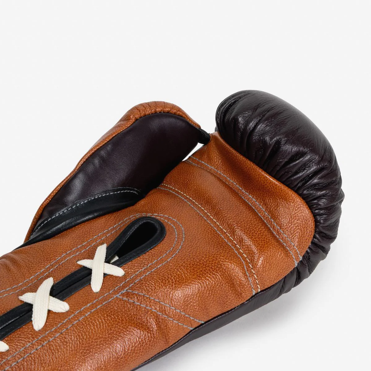 Rękawice bokserskie Di Nardo z Sznurówki 14 Oz Burgund-cognac  - Image 9