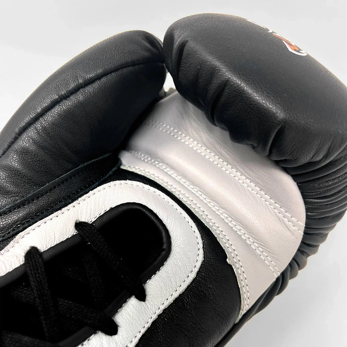 Rękawice bokserskie Rival RS1 Pro Sparring 20th Anniversary Czarny  - Image 5