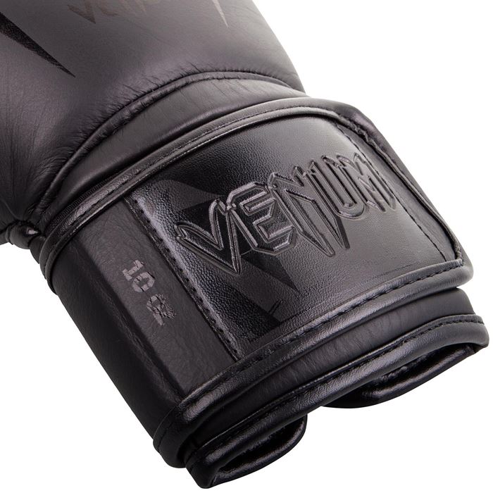 Rękawice bokserskie Venum Giant 3.0  - Image 12