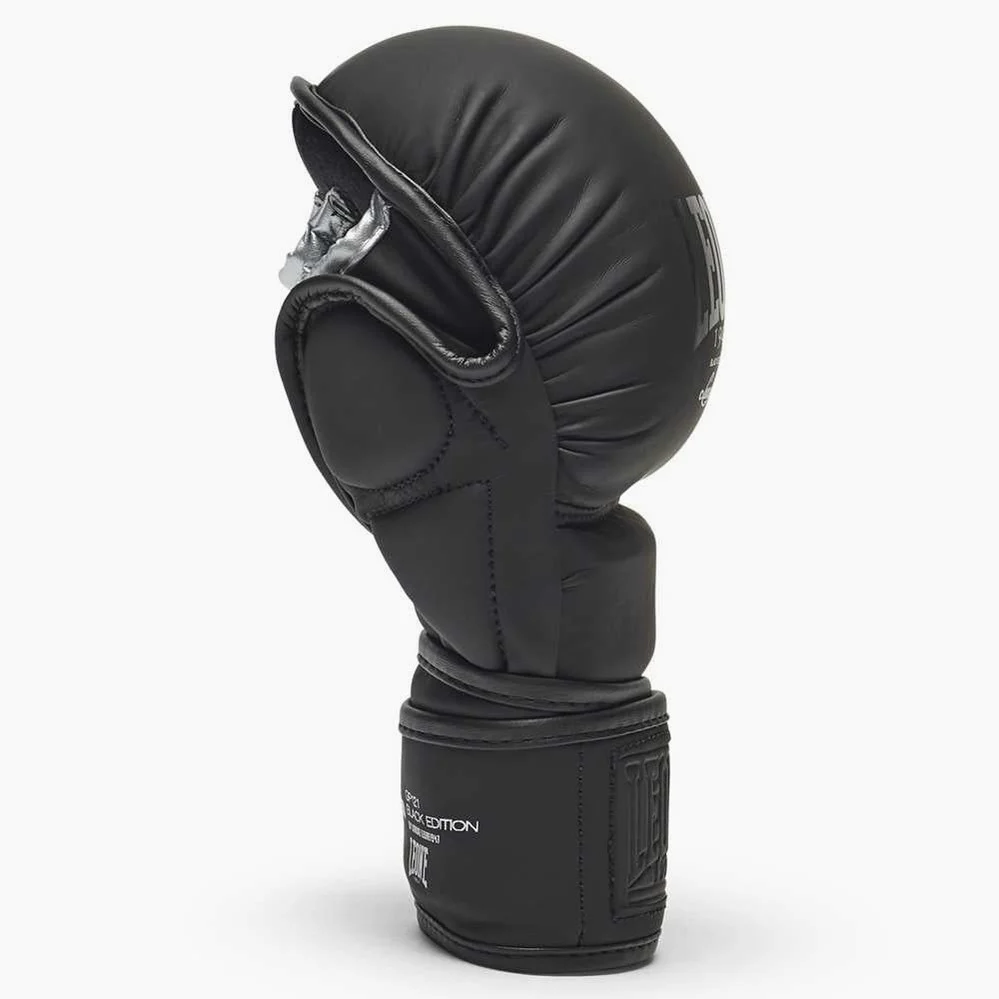 Rękawice MMA Leone Black Edition GP121 7 oz  - Image 4