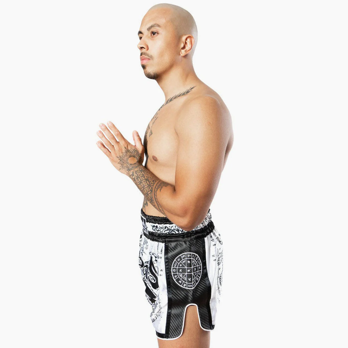 Spodenki kick-thai 8 Weapons Carbon Sak Yant Tigers  - Image 14
