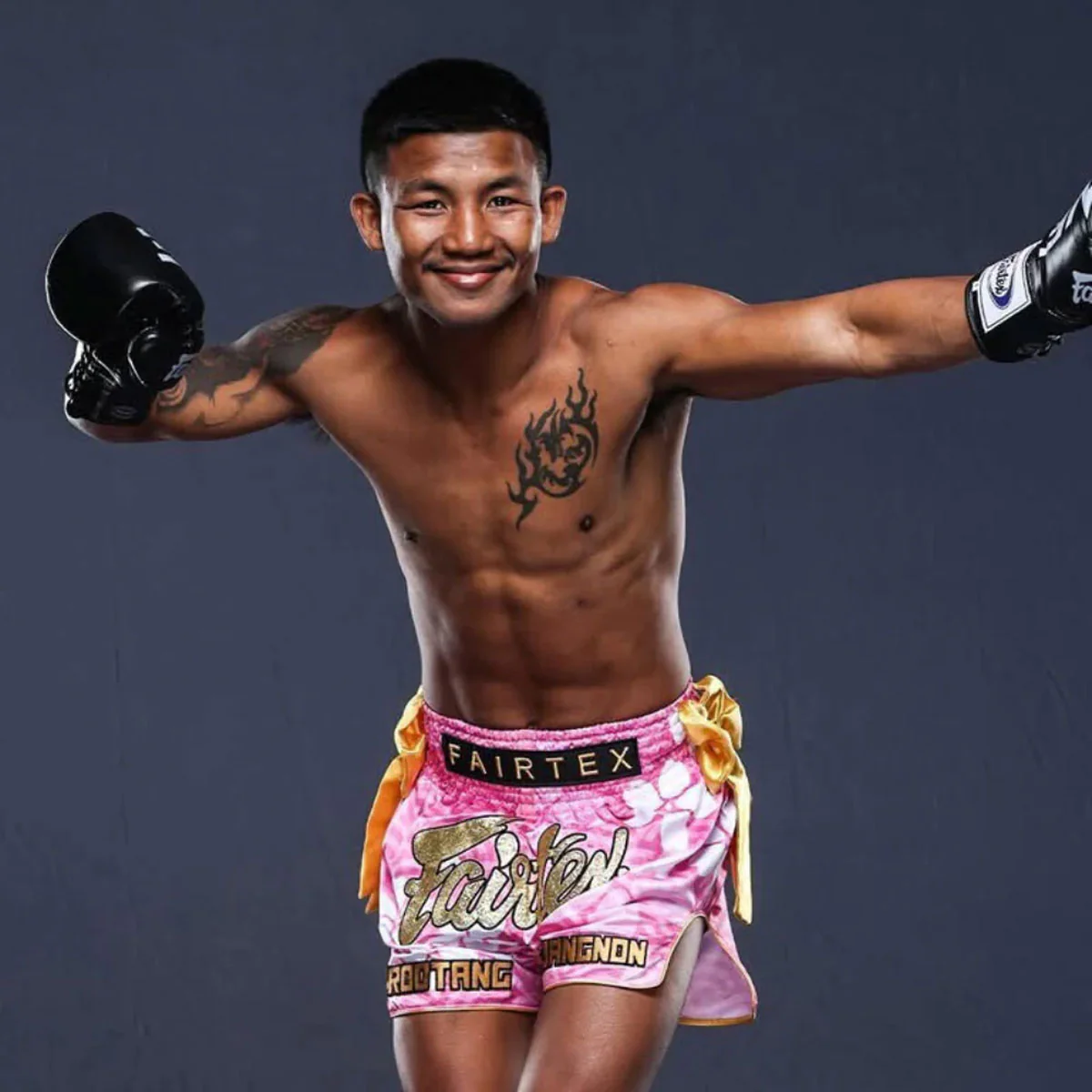 Spodenki kick-thai Fairtex Sakura Edycja Limitowana  - Image 6