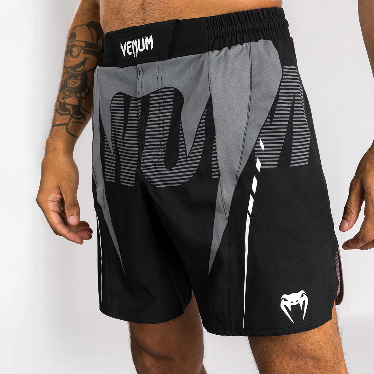 Spodenki MMA Venum Adrenaline Czarny-szary  - Image 2