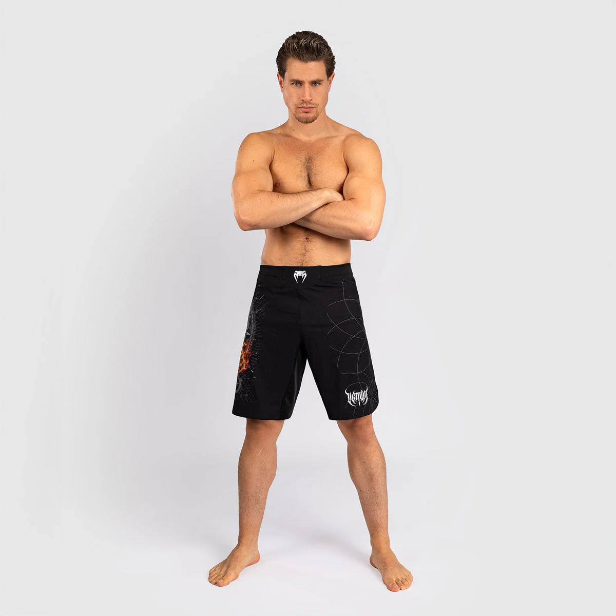 Spodenki MMA Venum Gladiator 5.0 Czarny-Srebrny  - Image 4