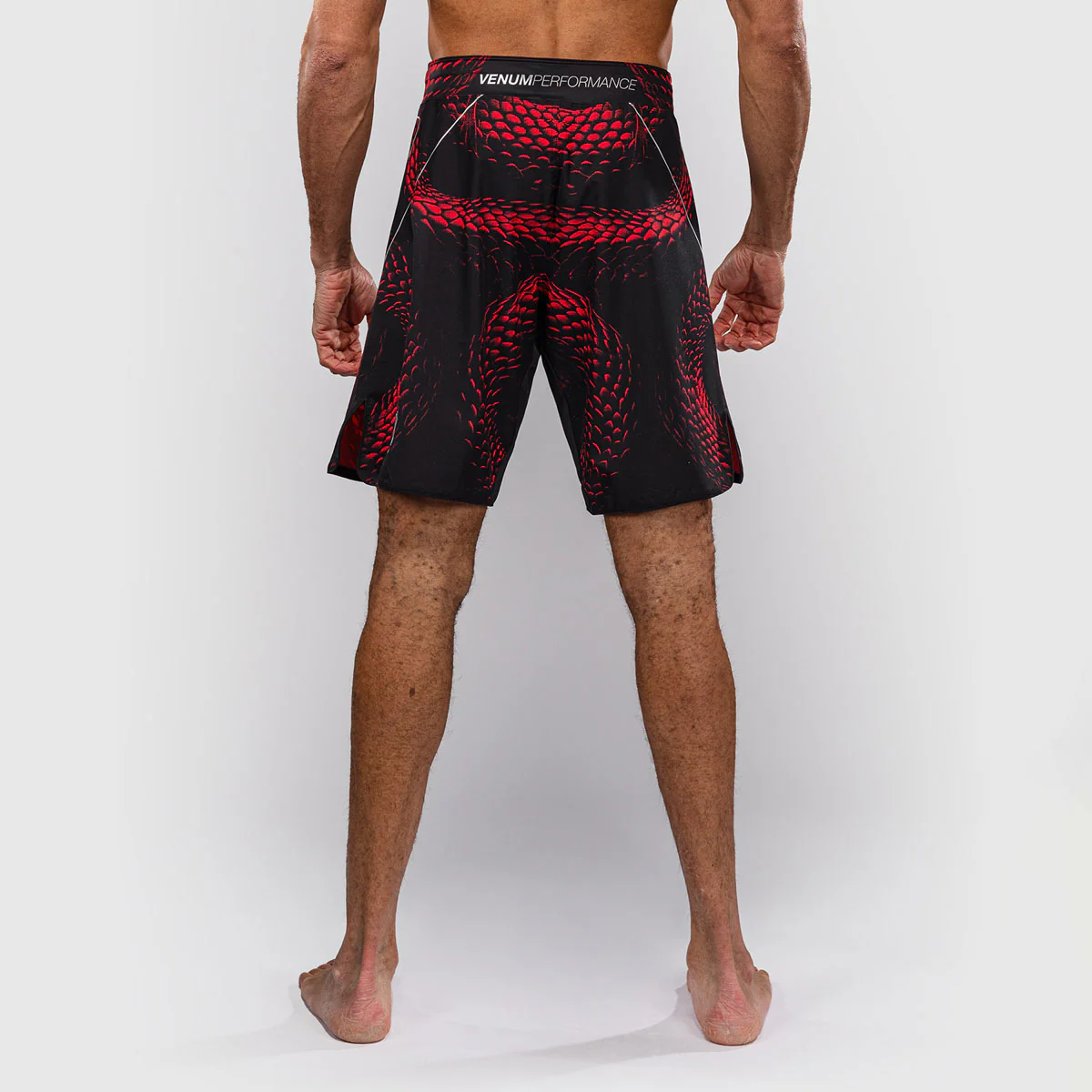 Spodenki MMA Venum Matupa Czarny-czerwony  - Image 3