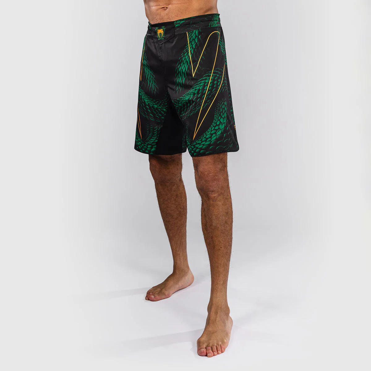 Spodenki MMA Venum Matupa Czarny-zielony  - Image 2