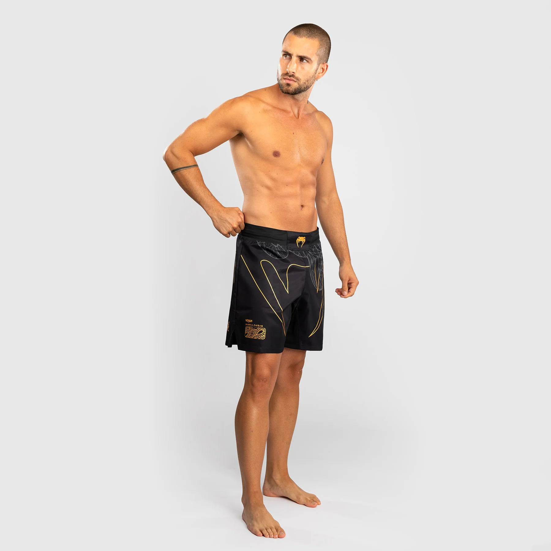 Spodenki MMA Venum Serpenti Czarny  - Image 6