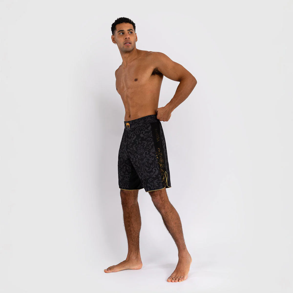 Spodenki MMA Venum x Ilia Topuria Unmatched  - Image 4
