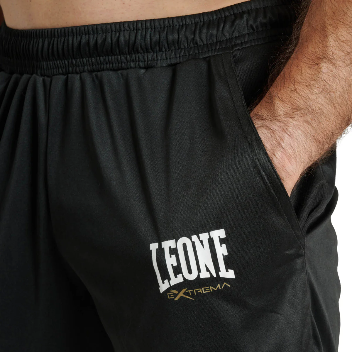 Spodenki treningowe Leone Logo ABX121 Czarny  - Image 3