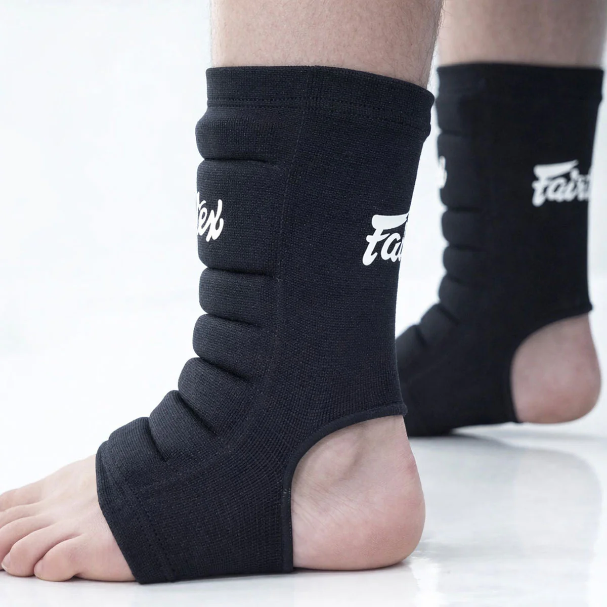 Stabilizator kostki Fairtex Wyściełane AS2 Czarny  - Image 2