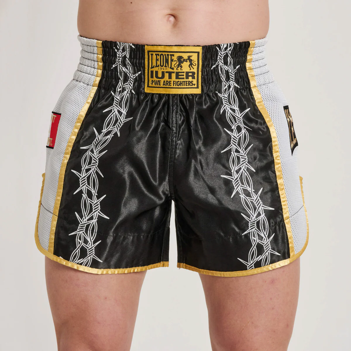 Spodenki kick-thai Leone IUTER Barbed Wire AB05IU Czarny  - Image 3