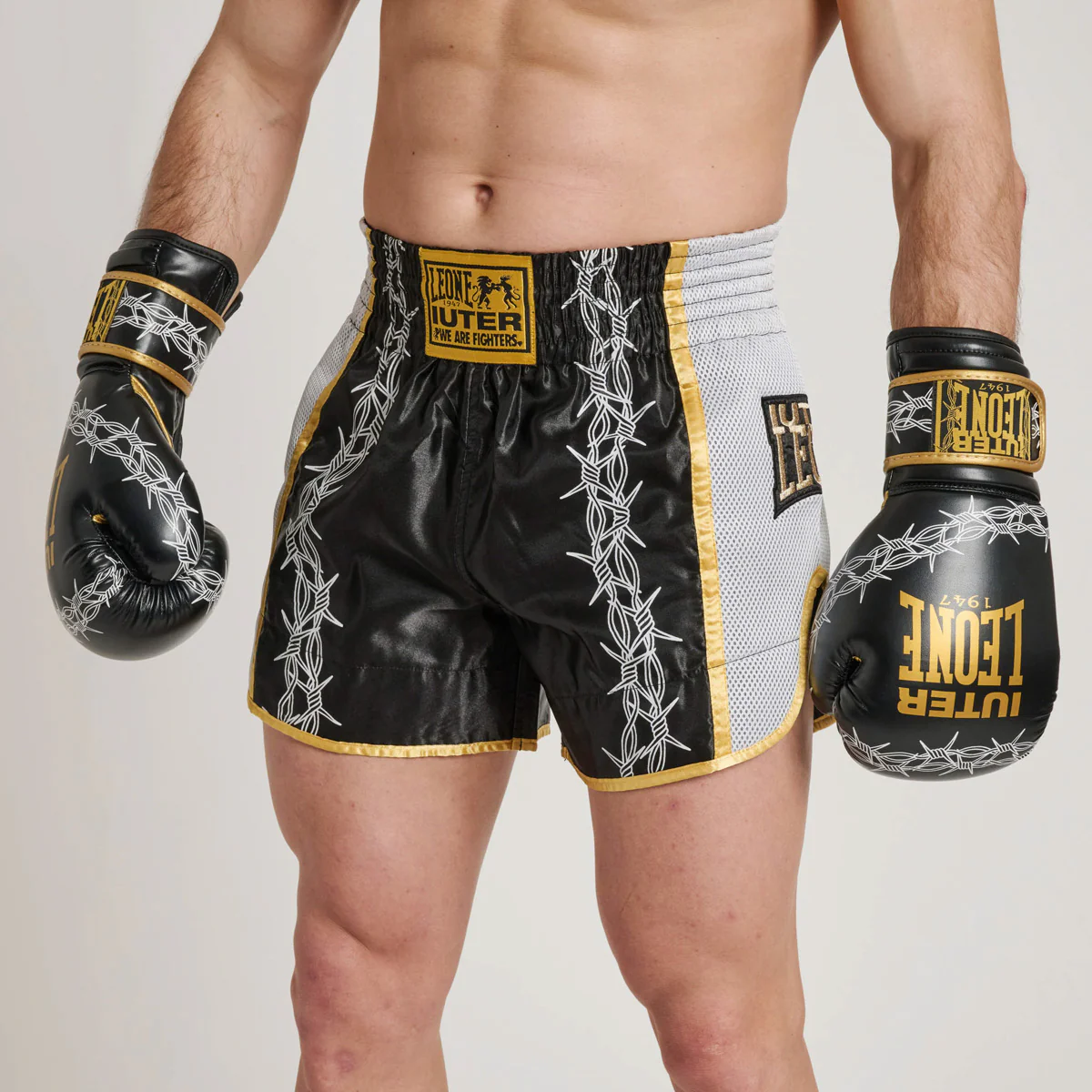 Spodenki kick-thai Leone IUTER Barbed Wire AB05IU Czarny  - Image 9