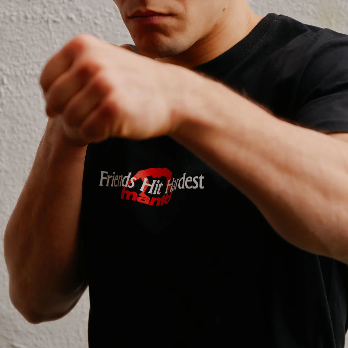 T-shirt Manto Nothing Personal Czarny  - Image 4