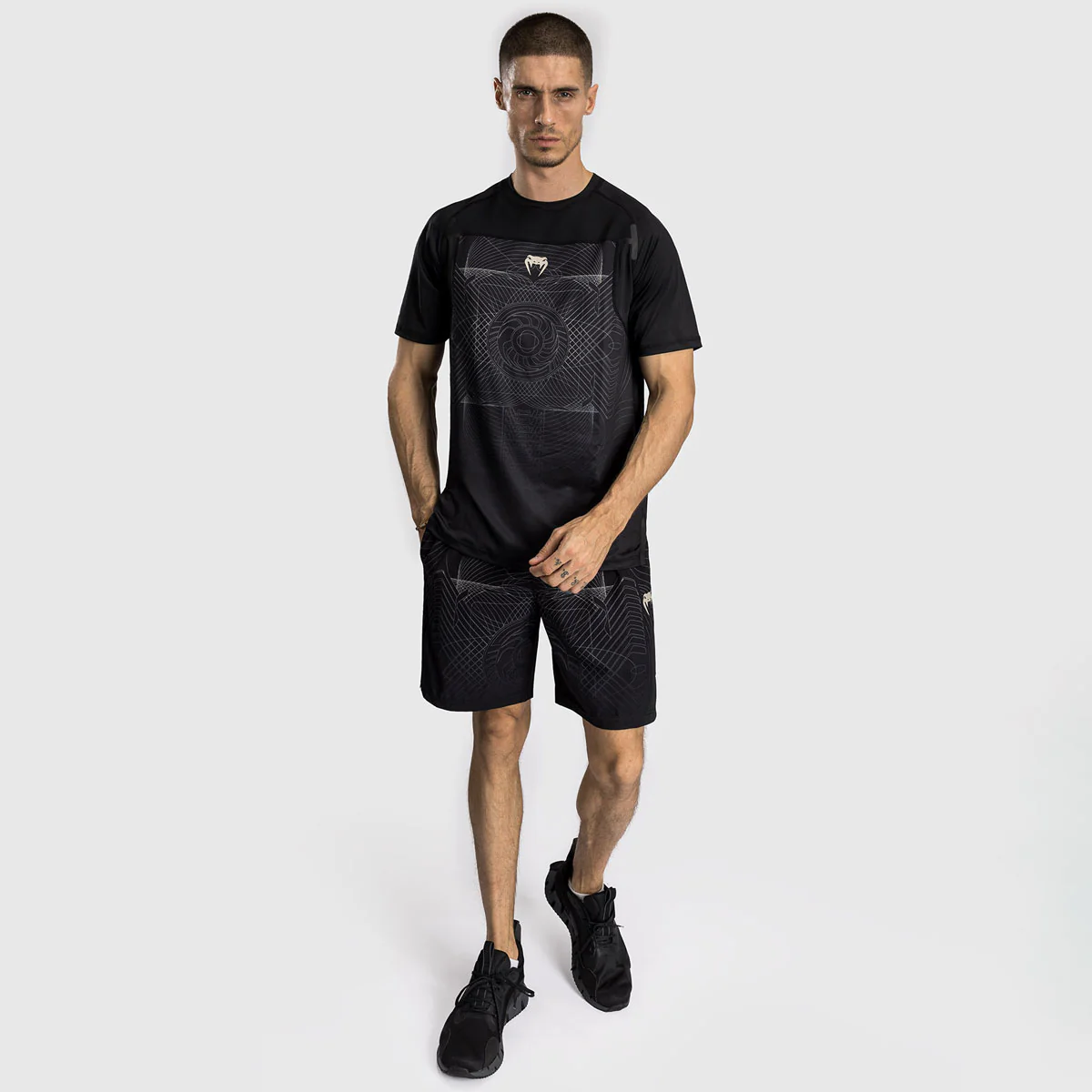 T-shirt Venum Air Dry Tech Czarny  - Image 4
