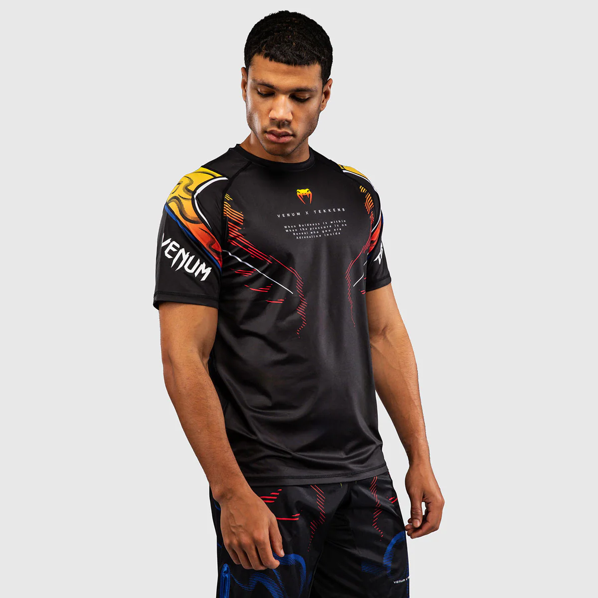 T-shirt Venum Dry Tech Tekken 8 Yoshimitsu Czarny-pomarańczowy  - Image 2
