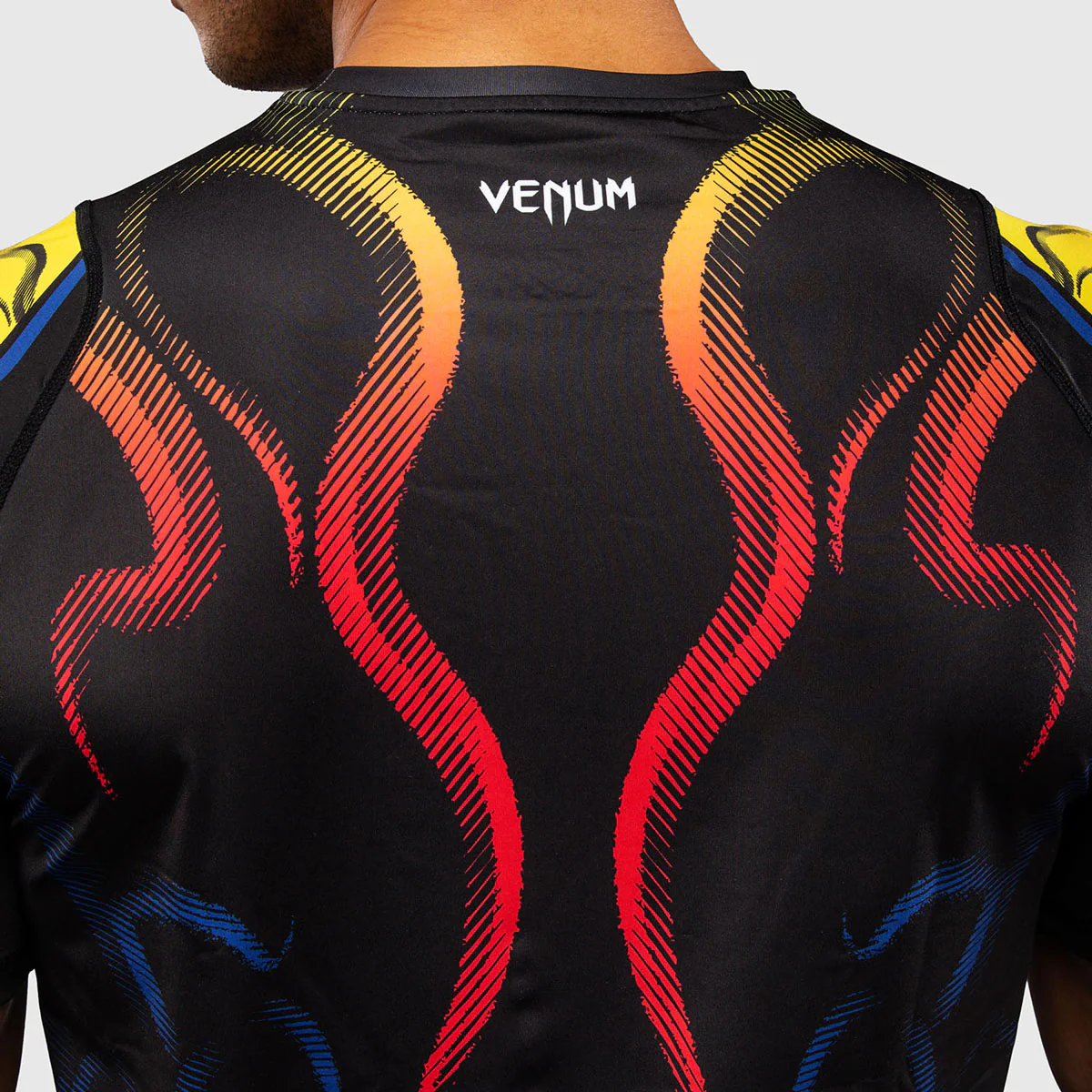 T-shirt Venum Dry Tech Tekken 8 Yoshimitsu Czarny-pomarańczowy  - Image 6