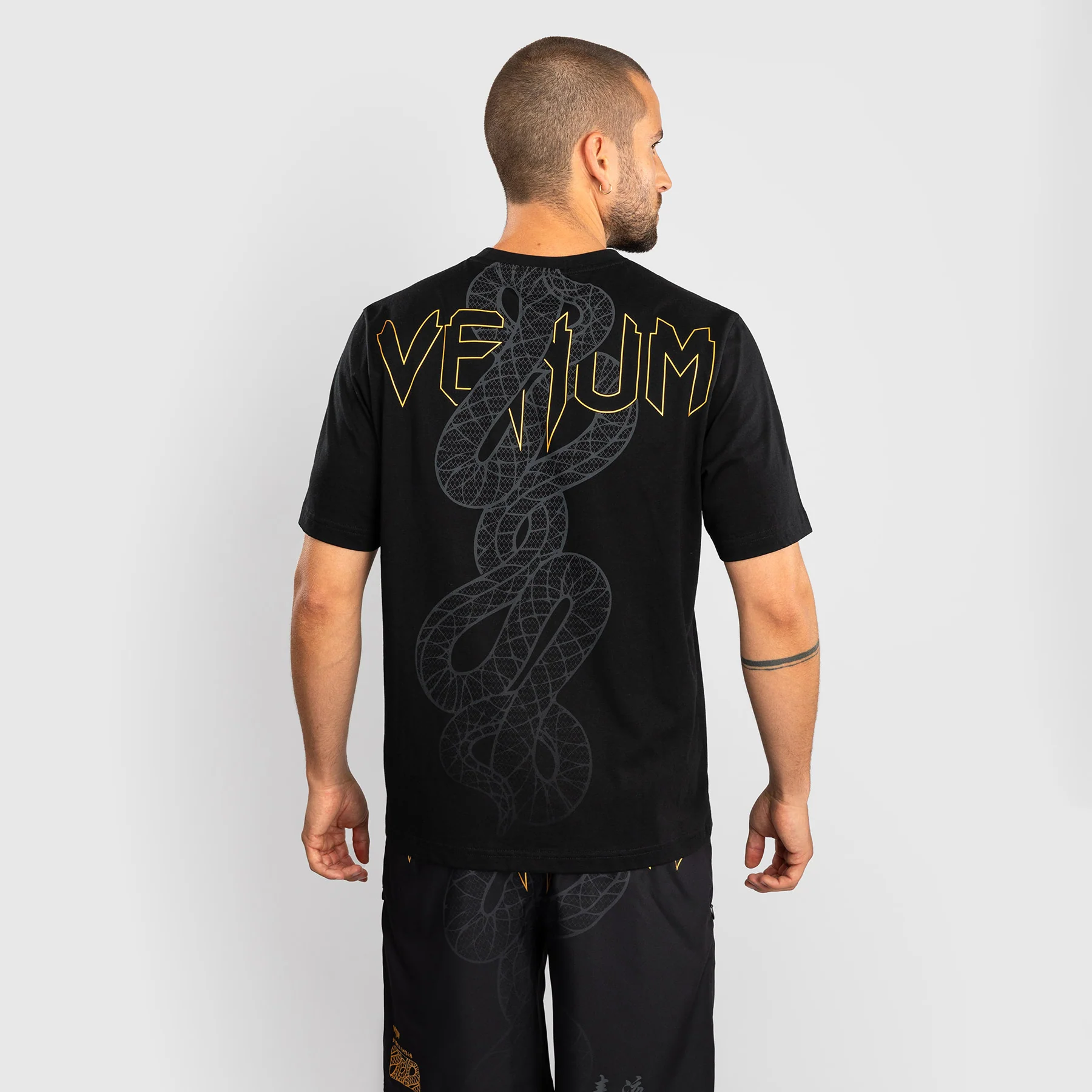 T-shirt Venum Serpenti Czarny  - Image 4